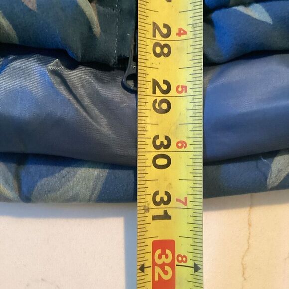 Coldwater Creek Womens Soft Puffer Full Zip Coat Jacket Sz PL Blue Roses - Picture 7 of 7